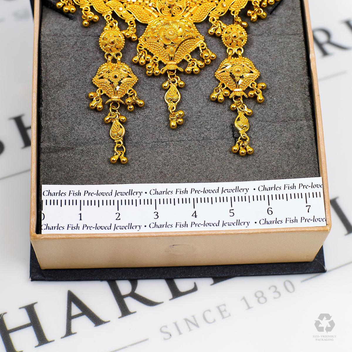 Pre-Owned 22ct Gold Collar Front & Earrings SET