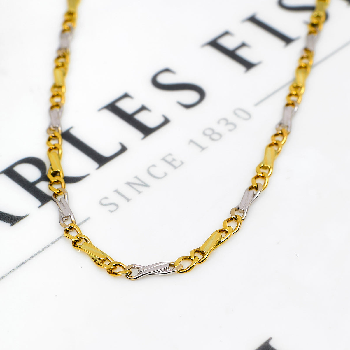 Pre-Owned 9ct Gold 2 Tone Twist Link Necklace 18 Inch