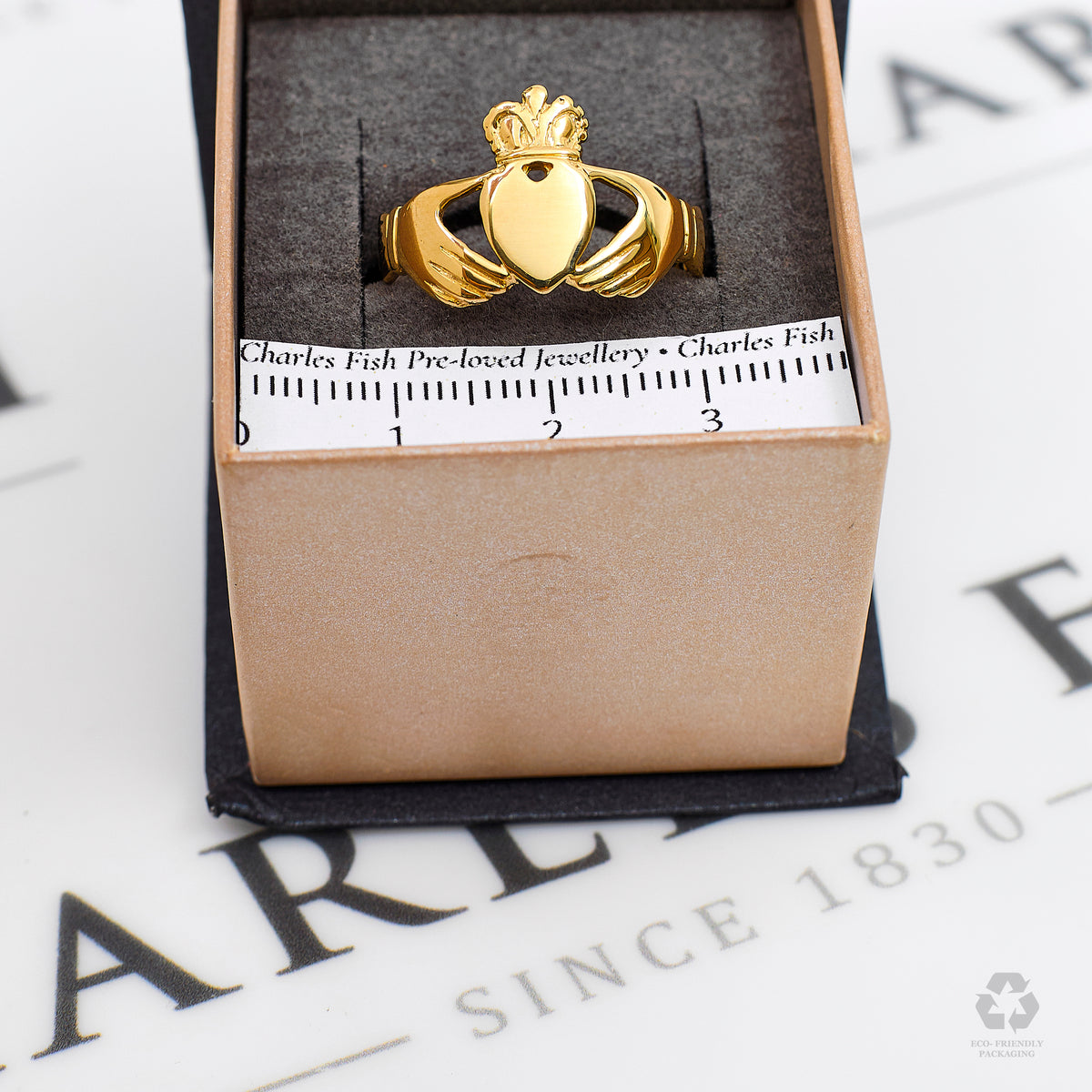 Pre-Owned 9ct Gold Claddagh Ring Size T.5