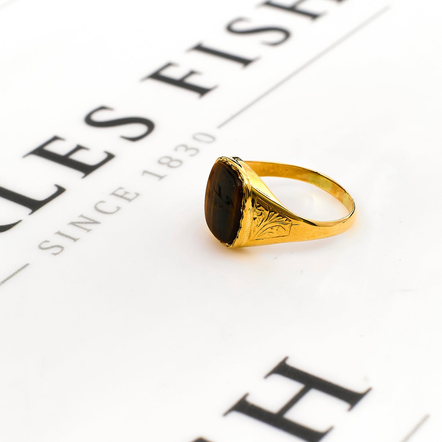 Pre-Owned 9ct Gold Tigers Eye Signet Ring Size Q.5