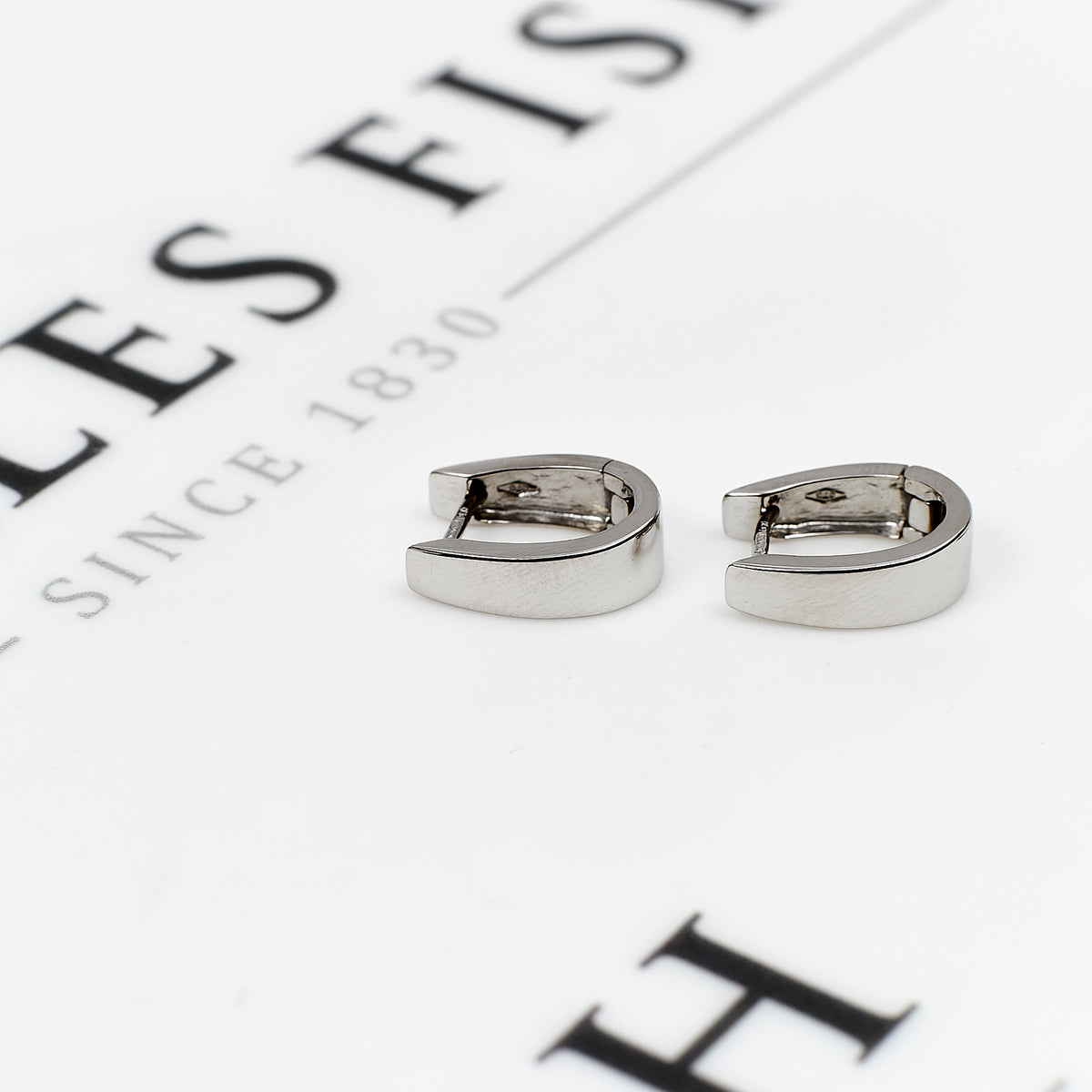 Pre-Owned 9ct White Gold Hinged Earrings