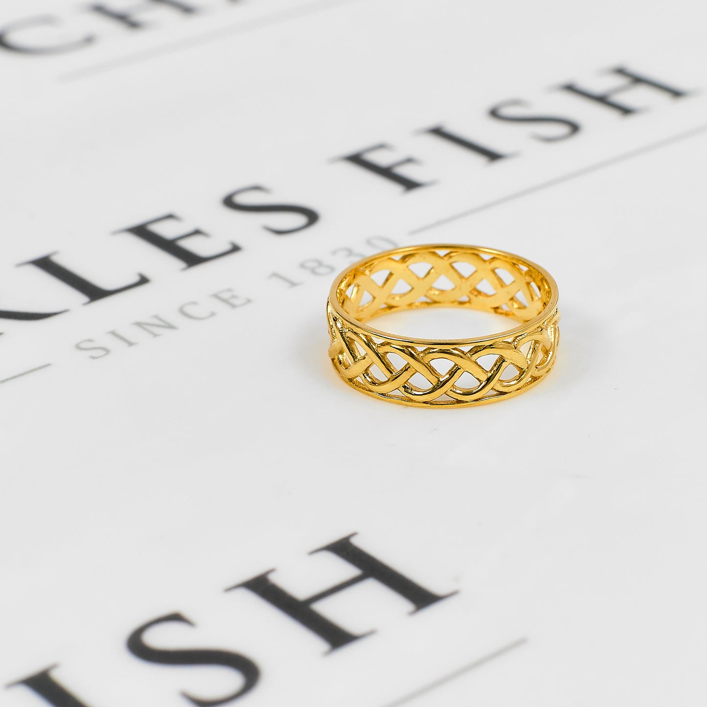 Pre-Owned 9ct Gold Mens Openwork Twist Band Ring Size X
