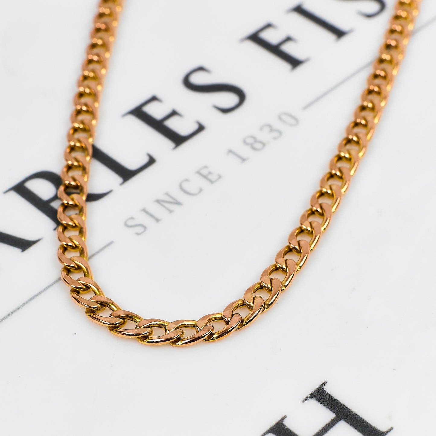Pre-Owned 9ct Gold Curb Chain Necklace 24 Inch