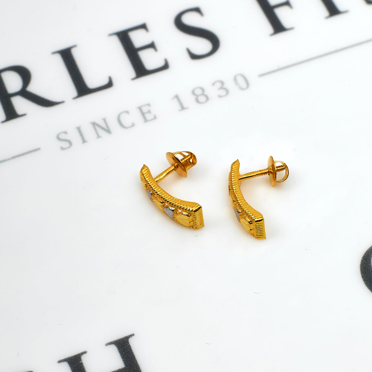 Pre-Owned 22ct Gold Elongated Stud Earrings