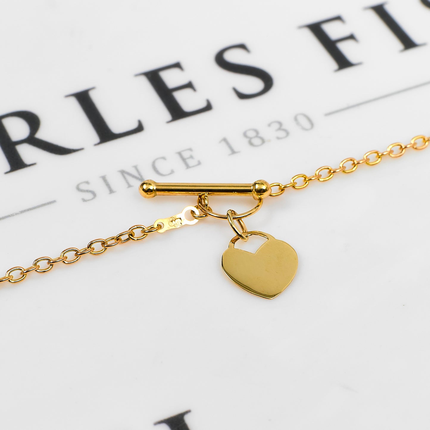 Pre-Owned 9ct Gold Oval Link Necklace Heart Tag & TBar