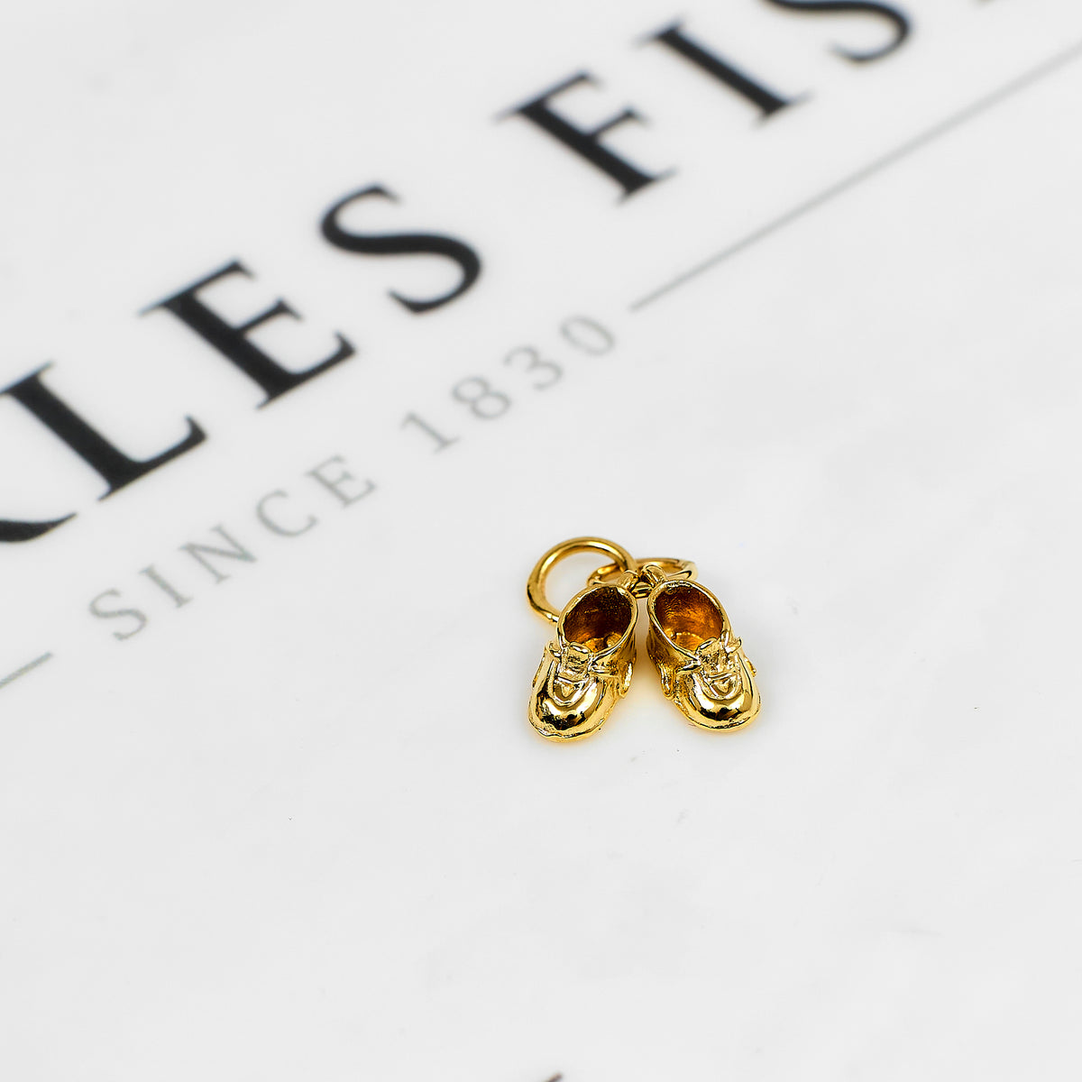 Pre-Owned 9ct Gold Baby Booties Charm