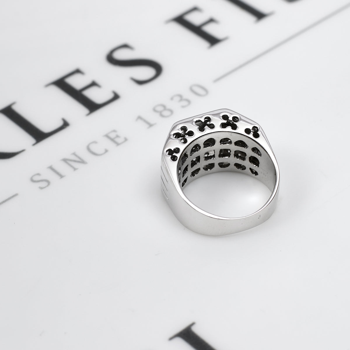 Pre-Owned 18ct White Gold 4 Row Diamond Ring Size J.5