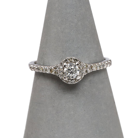 Pre-Owned 18ct White Gold Diamond Cluster Ring Size O