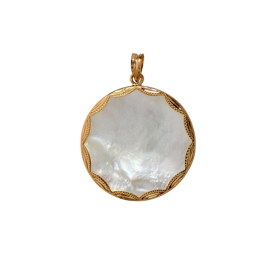 Pre-Owned 18ct Rose Gold Round Mother Of Pearl Pendant