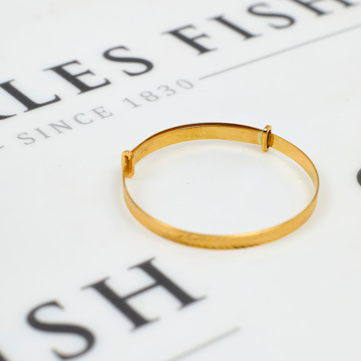 Pre-Owned 9ct Gold Chevron Design Expandable Baby Bangle