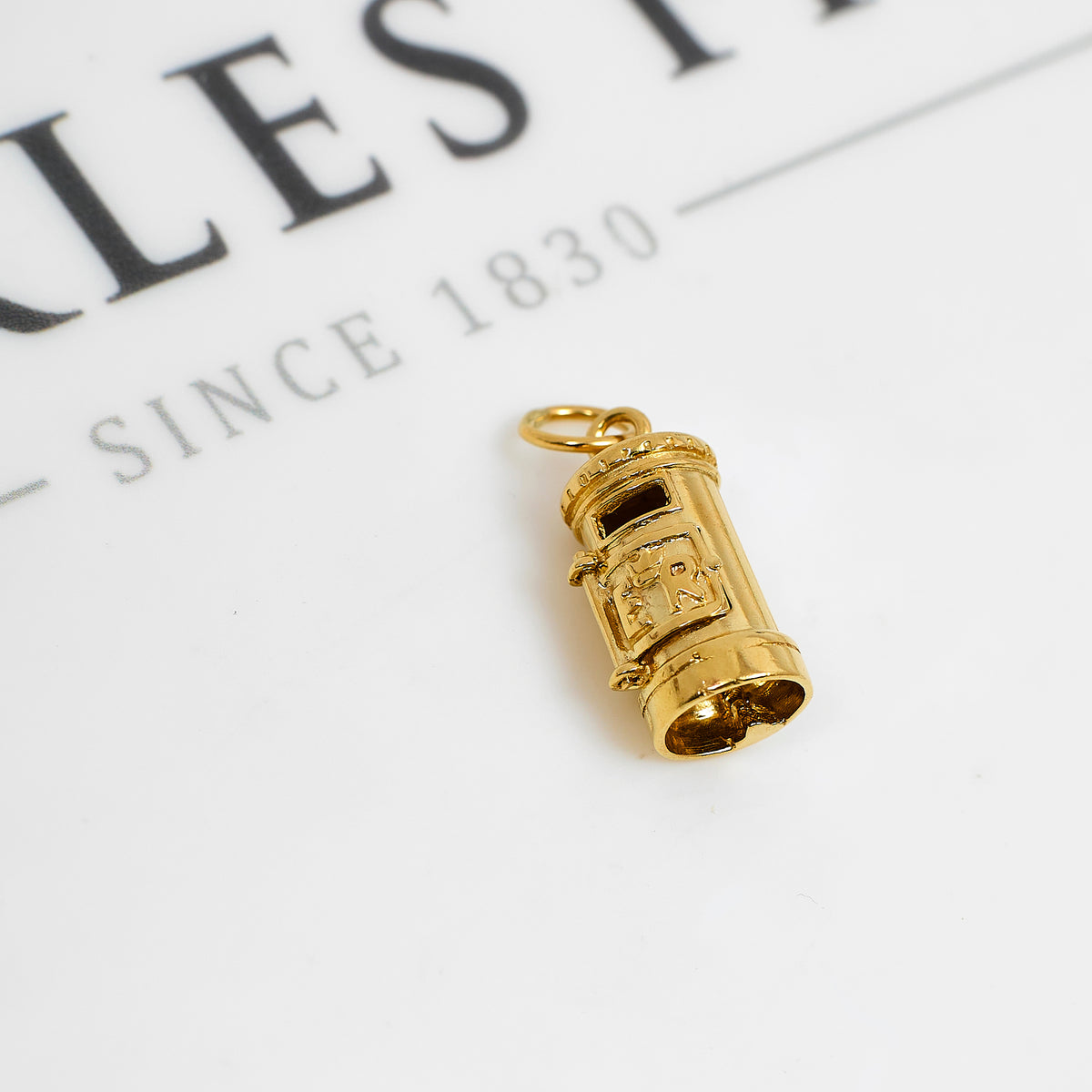 Pre-Owned 9ct Gold Post Box Charm