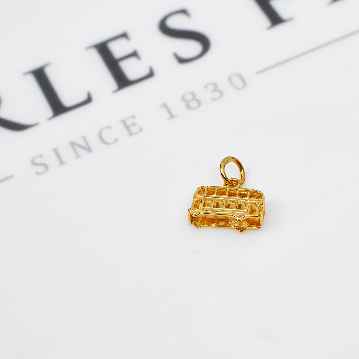 Pre-Owned 9ct Gold Double Decker Bus Charm