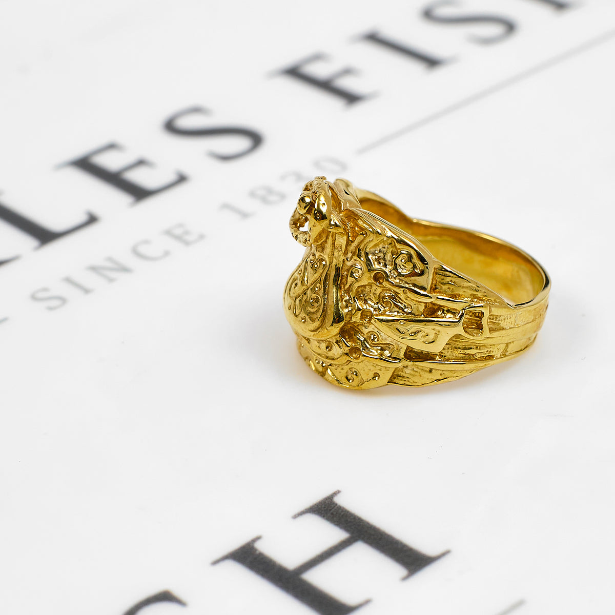 Pre-Owned 9ct Gold Horse Saddle Ring Size S.5