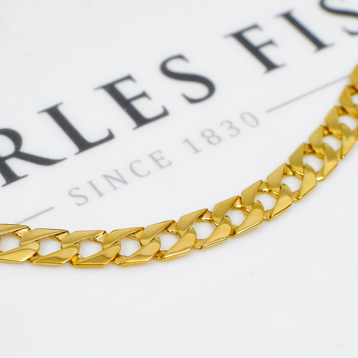 Pre-Owned 9ct Gold Curb Chain Bracelet 9 Inch