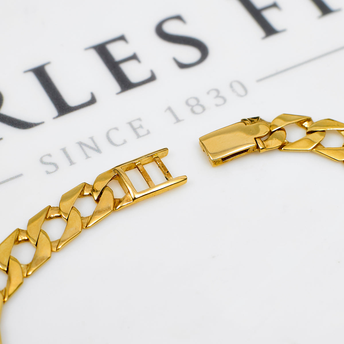 Pre-Owned 9ct Gold Curb Chain Bracelet 9 Inch