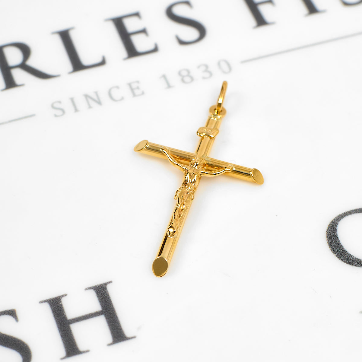 Pre-Owned 9ct Gold Crucifix Pendant
