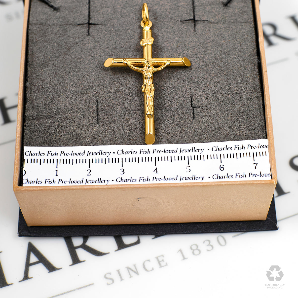 Pre-Owned 9ct Gold Crucifix Pendant