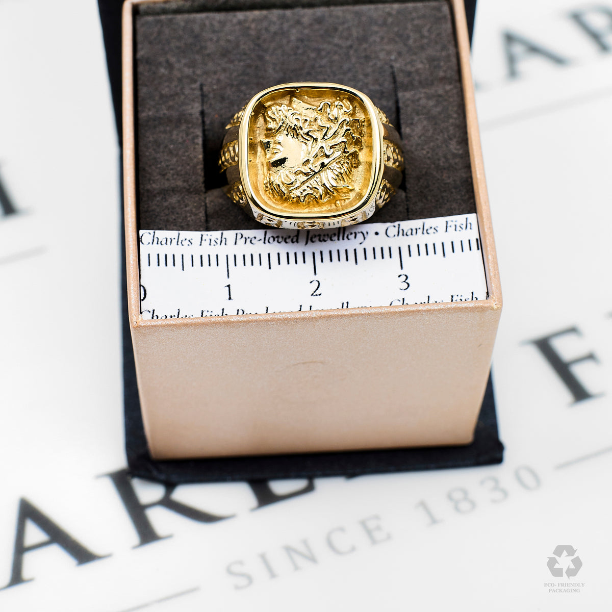 Pre-Owned 9ct Gold Square Intaglio Design Signet Ring Size T