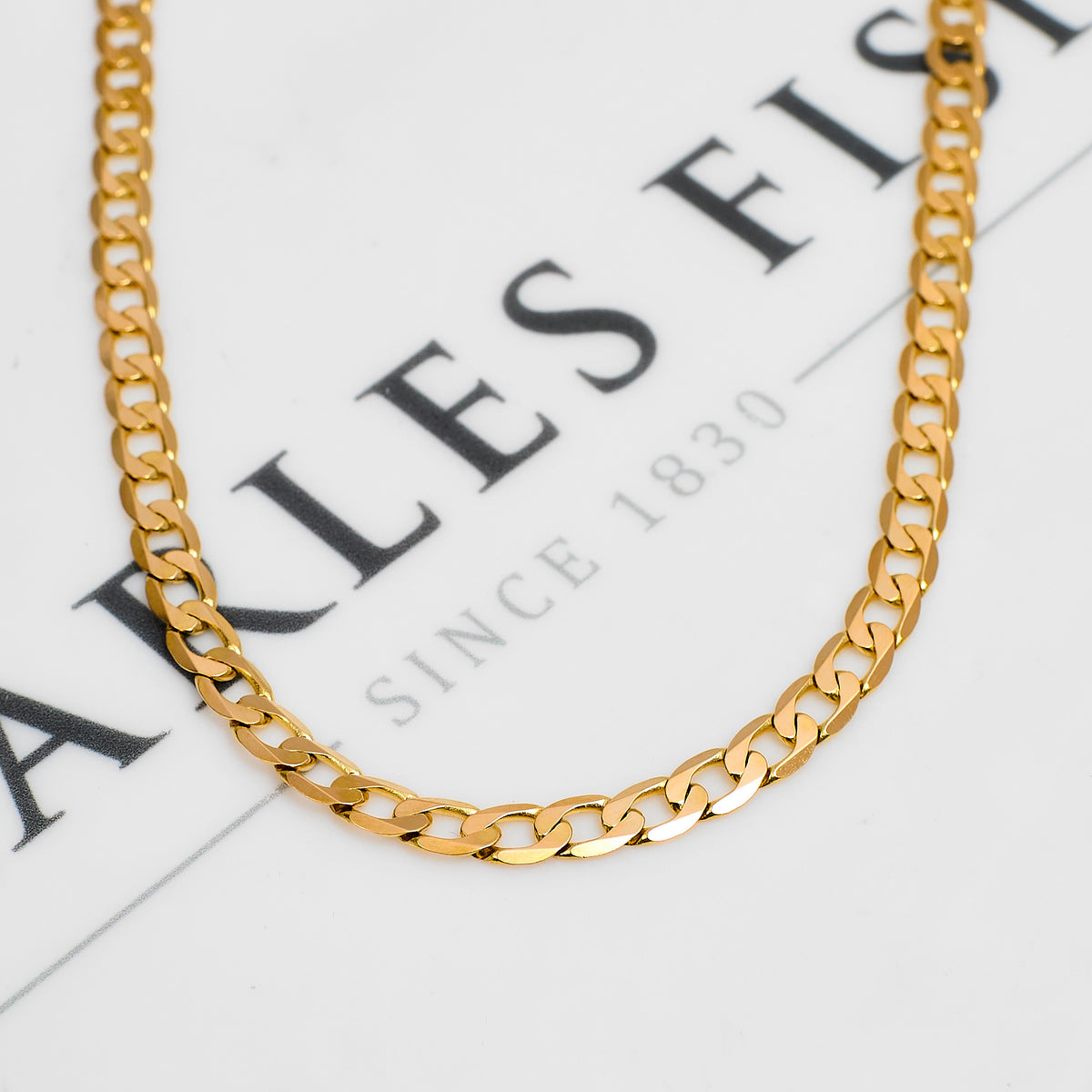 Pre-Owned 9ct Gold Curb Chain Necklace 20 Inch