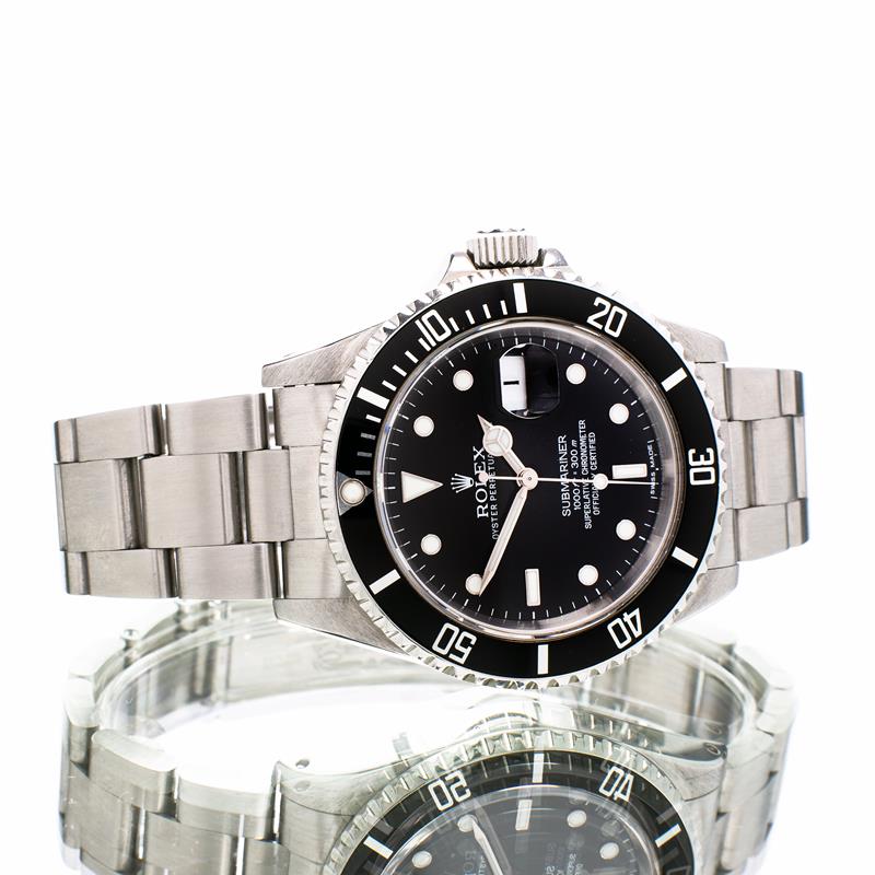 Pre-Owned Rolex Submariner Date 40 16610