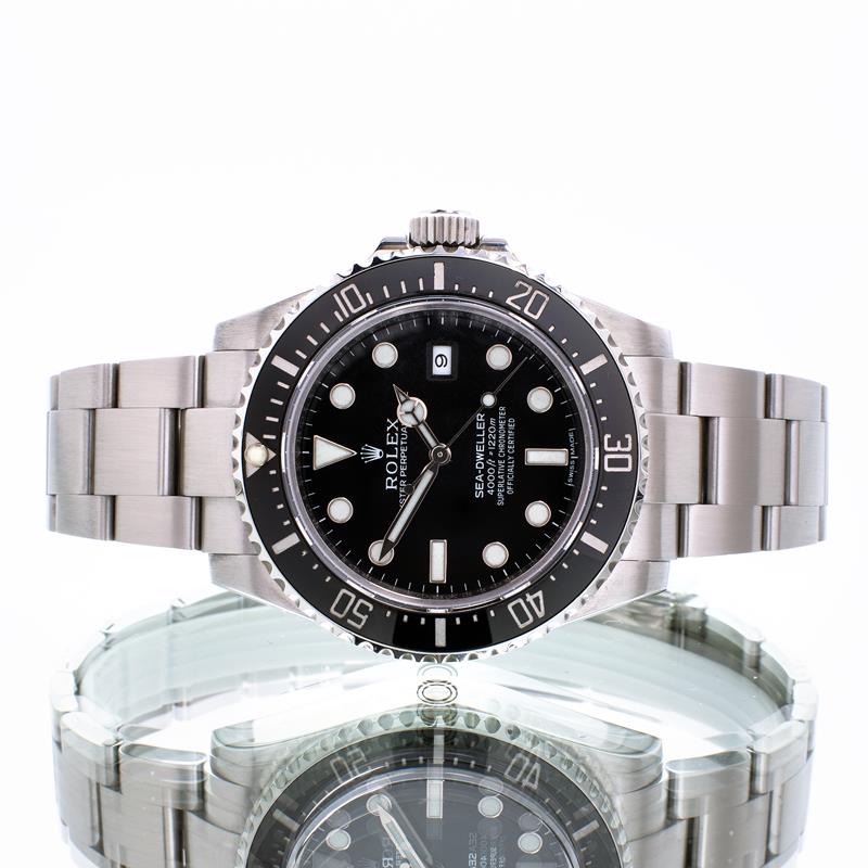 Pre-Owned Rolex Sea-Dweller 4000 116600