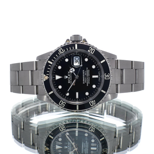 Pre-Owned Rolex Submariner Date 40 16610