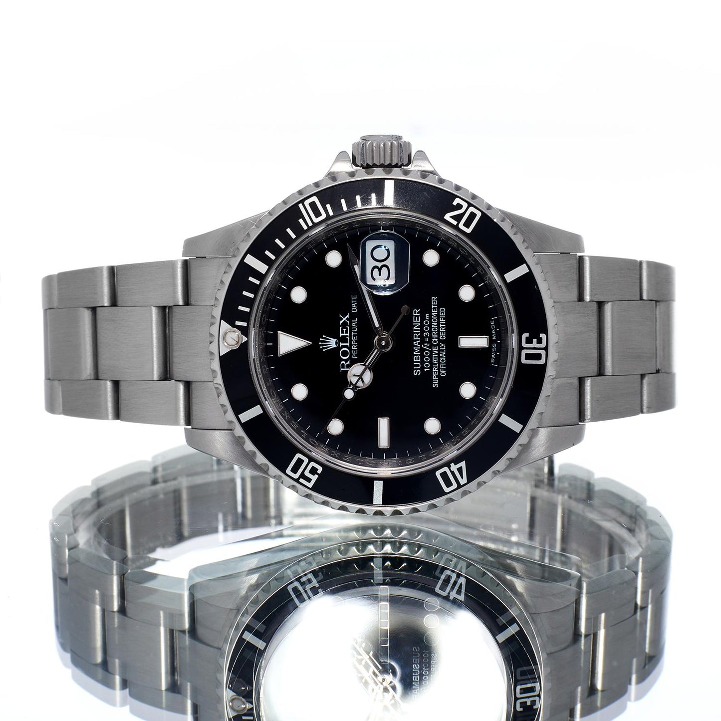 Pre-Owned Rolex Submariner Date 40 16610