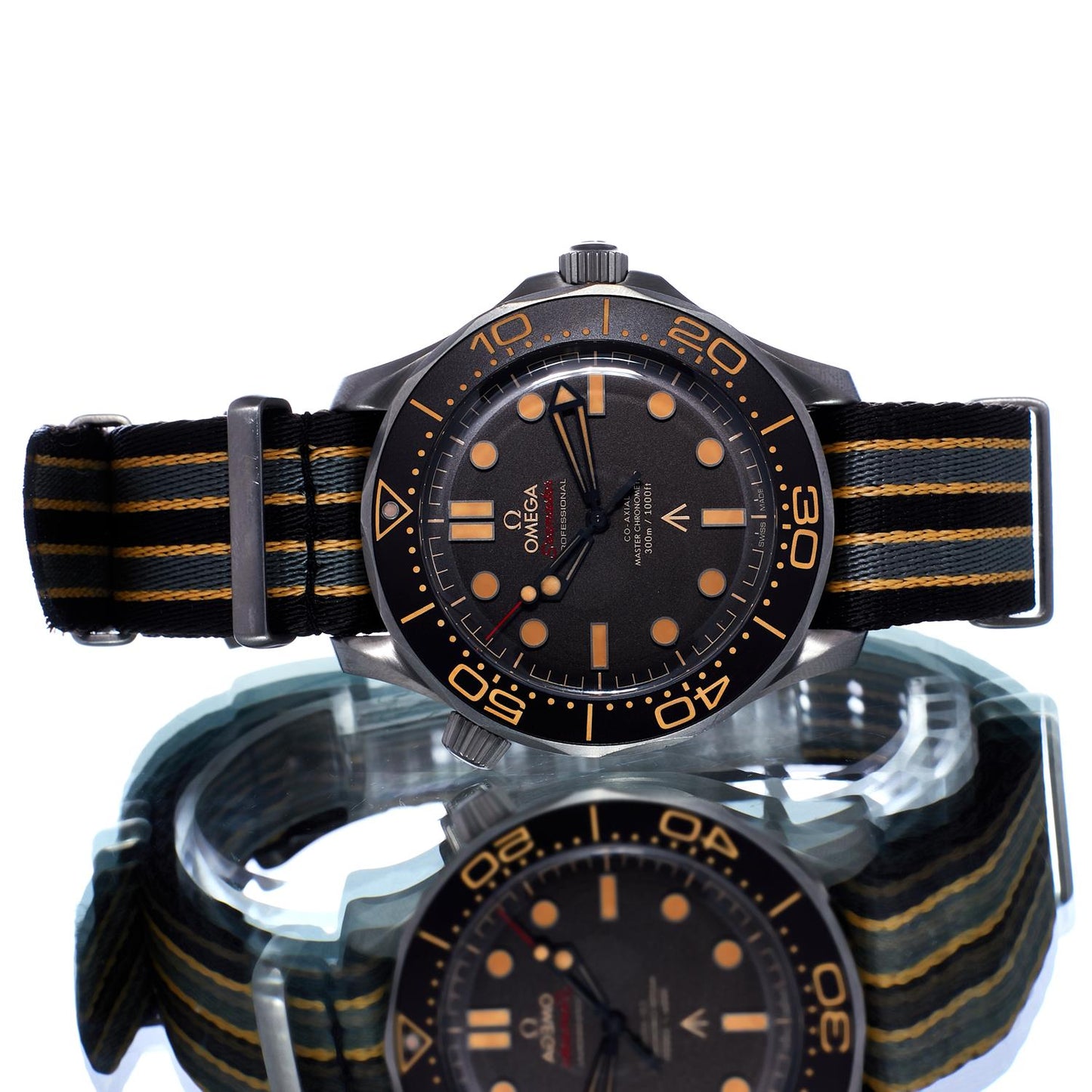Pre-Owned Omega Seamaster Diver 300M 007 Edition 21092422001001