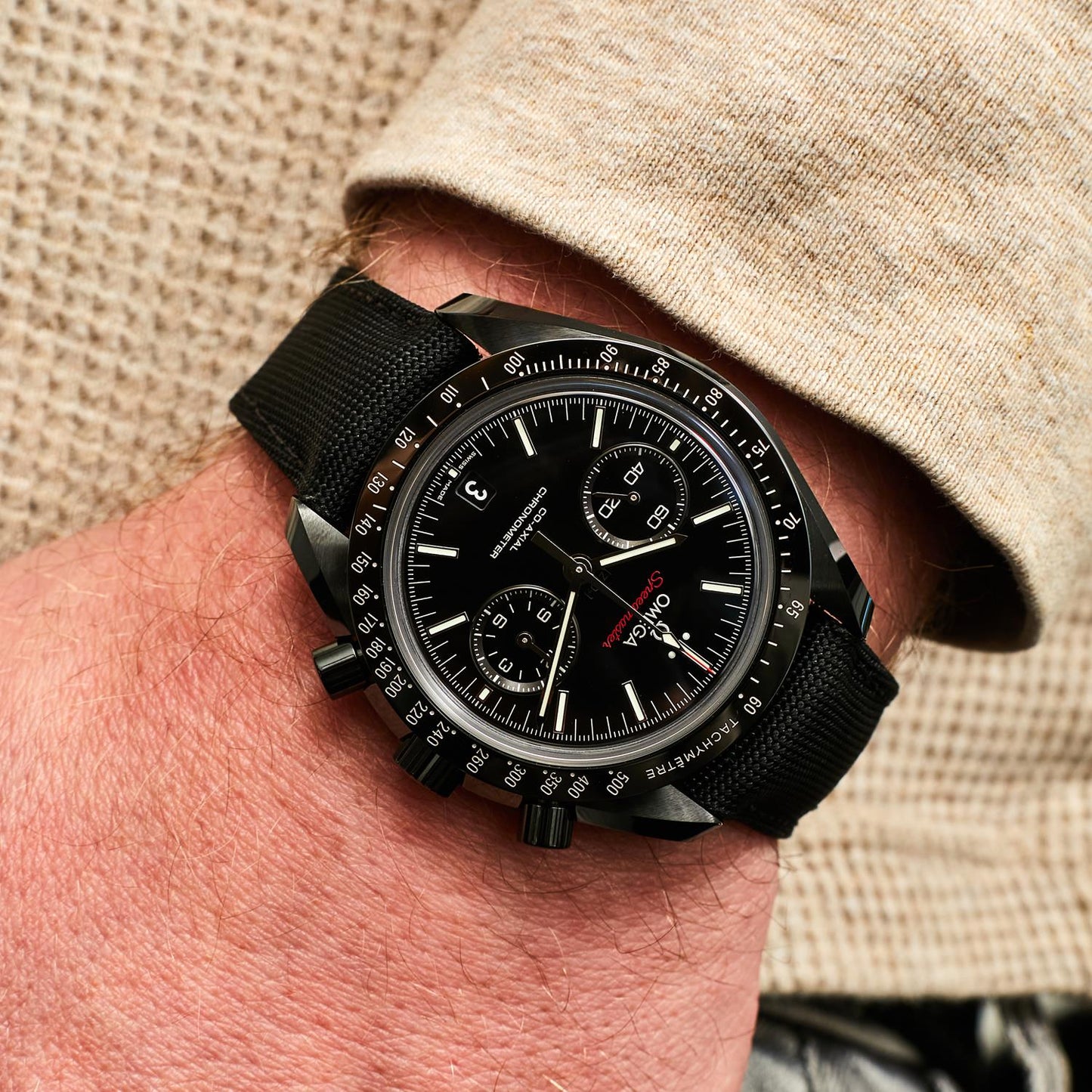 Pre-Owned Omega Speedmaster Dark Side of The Moon 31192445101003
