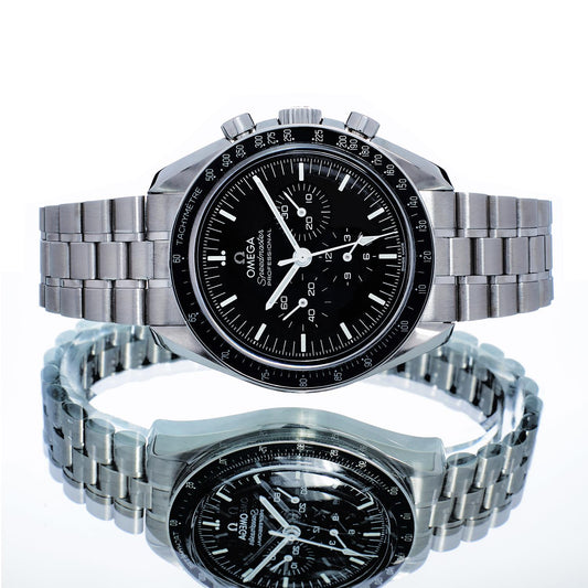 Pre-Owned Omega Speedmaster Professional Moonwatch 31030425001002