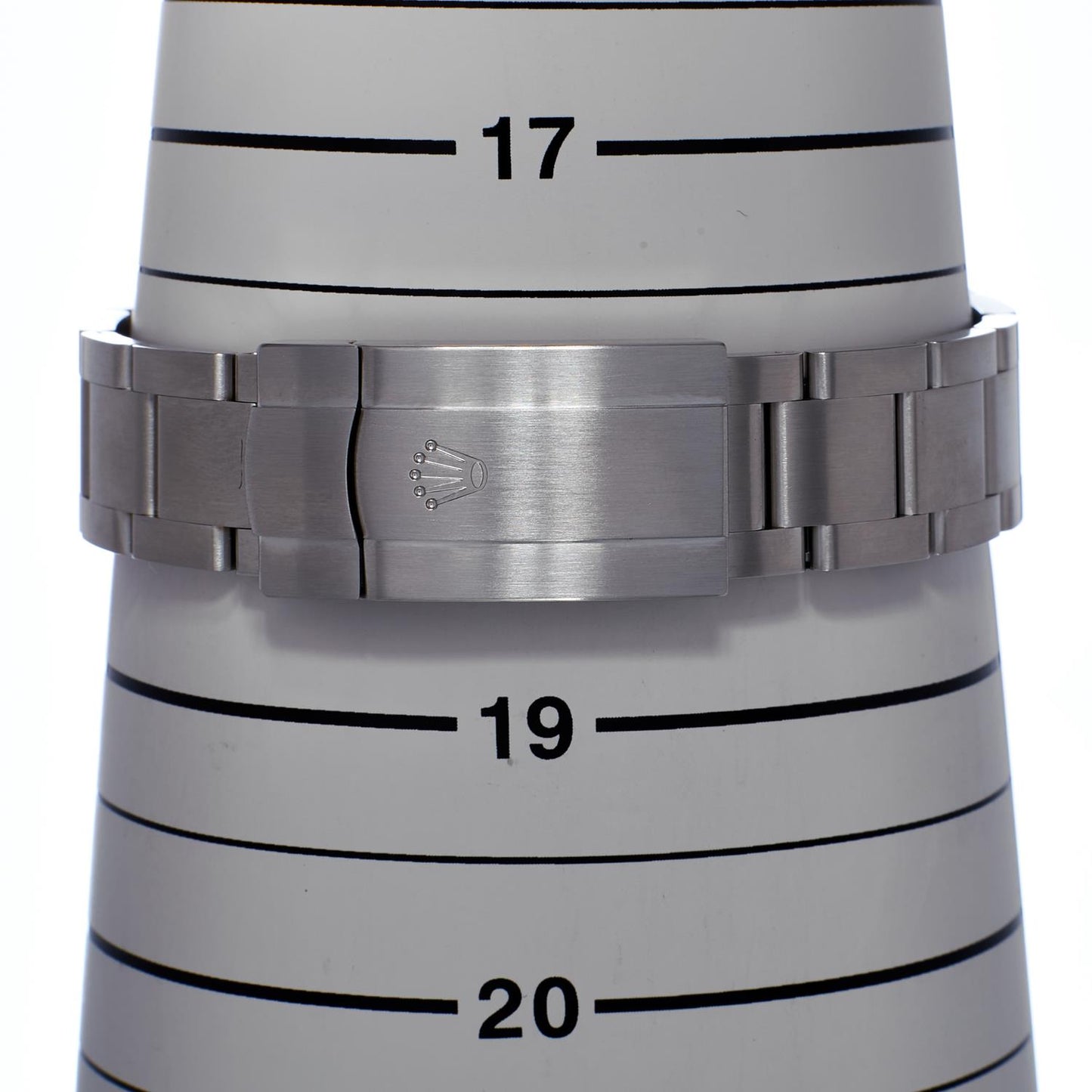 Pre-Owned Rolex Oyster Perpetual 36 126000