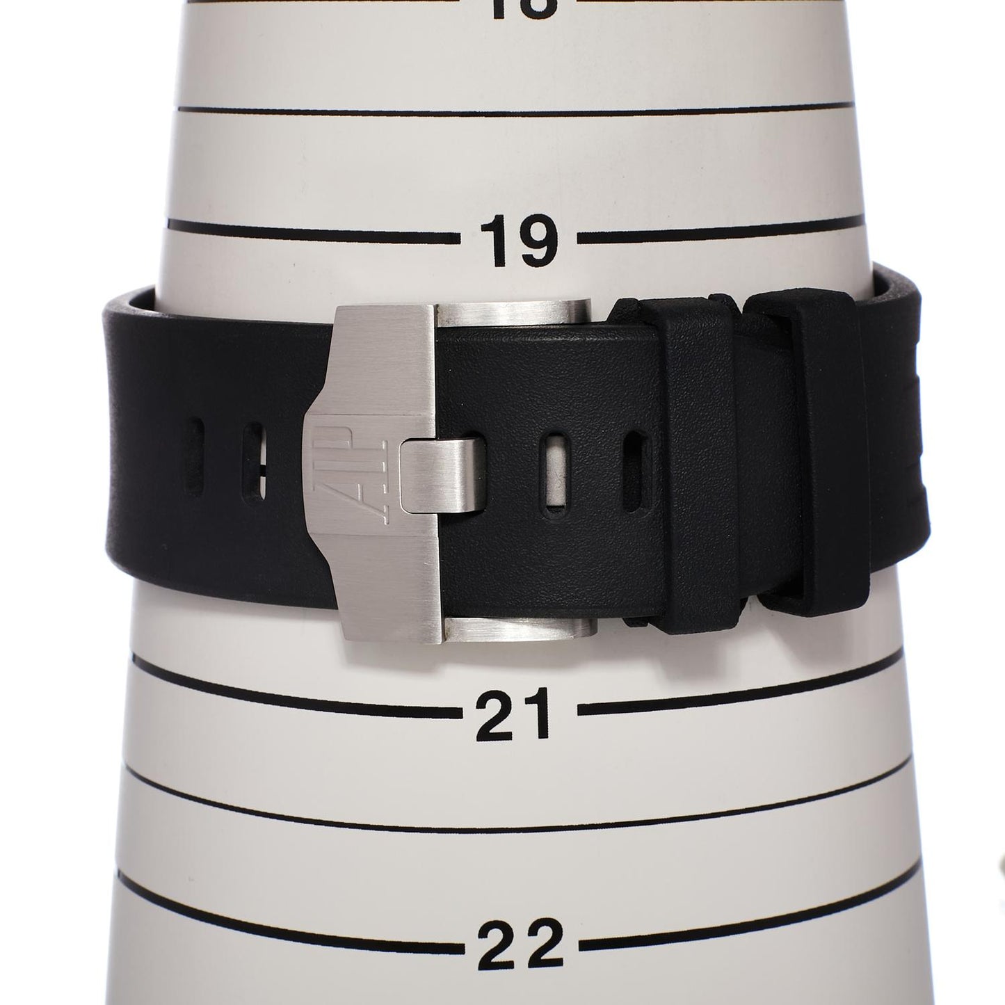 Pre-Owned Audemars Piguet Royal Oak Offshore 26400SO