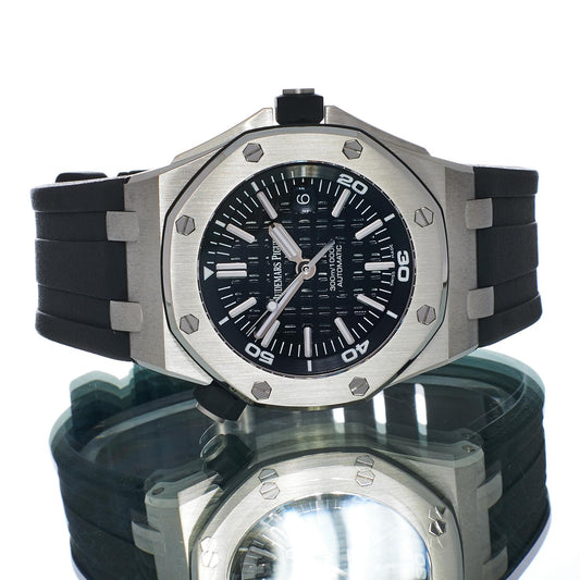 Pre-Owned Audemars Piguet Royal Oak Offshore Diver 15703ST