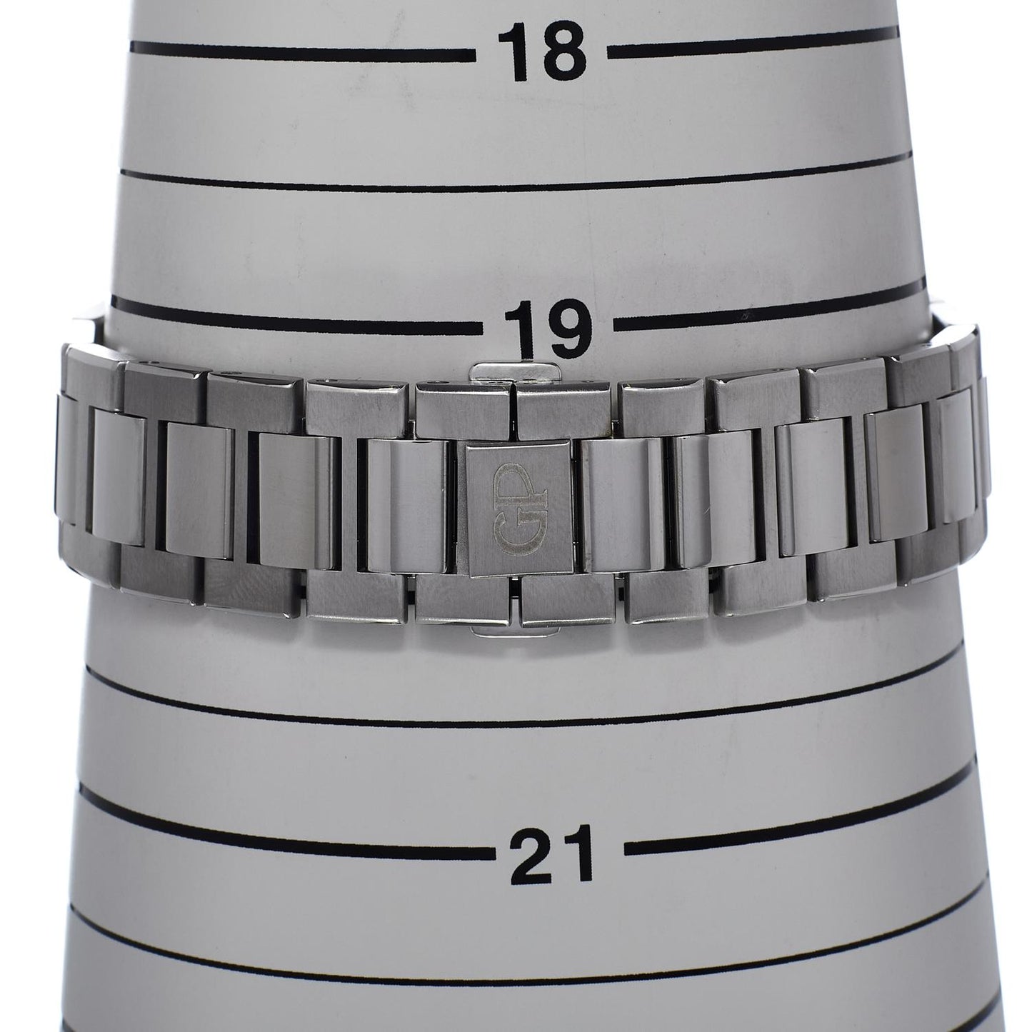 Pre-Owned Girard Perregaux Laureato Chronograph 81020