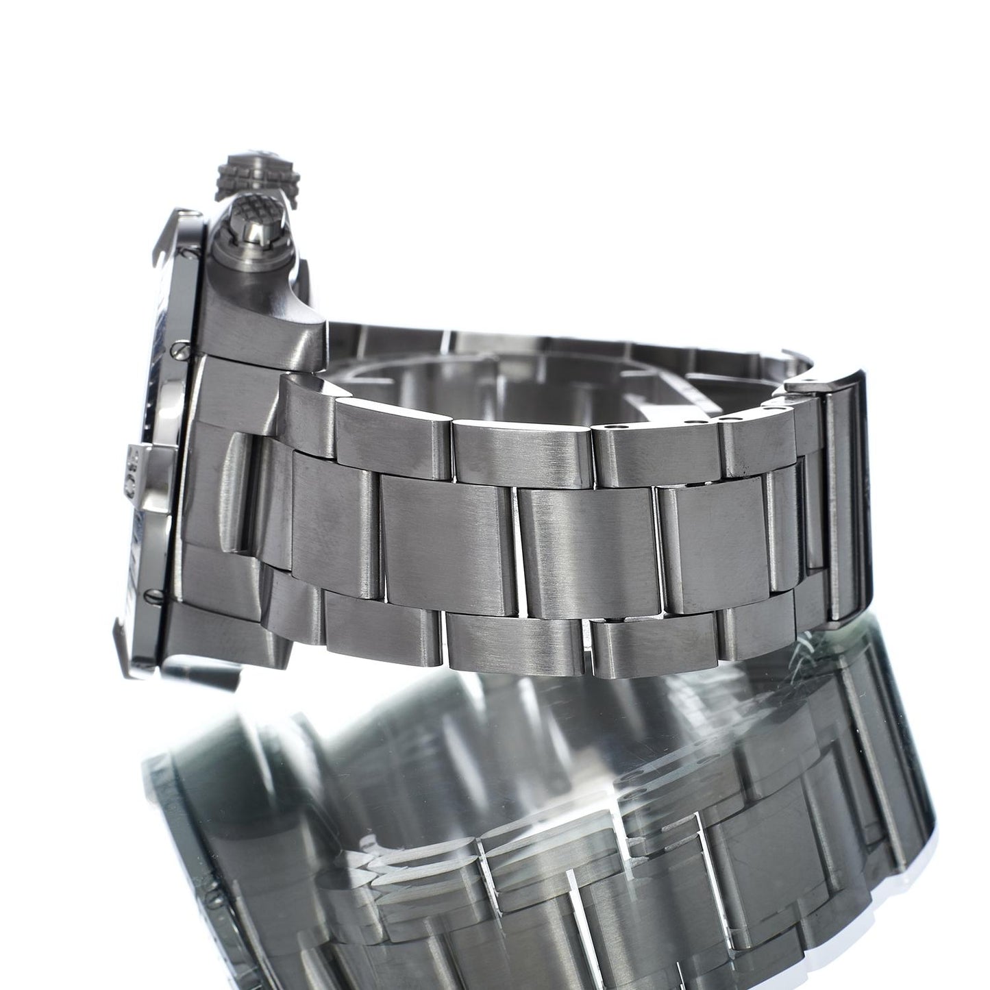 Pre-Owned Breitling Avenger Chronograph 45 A13317