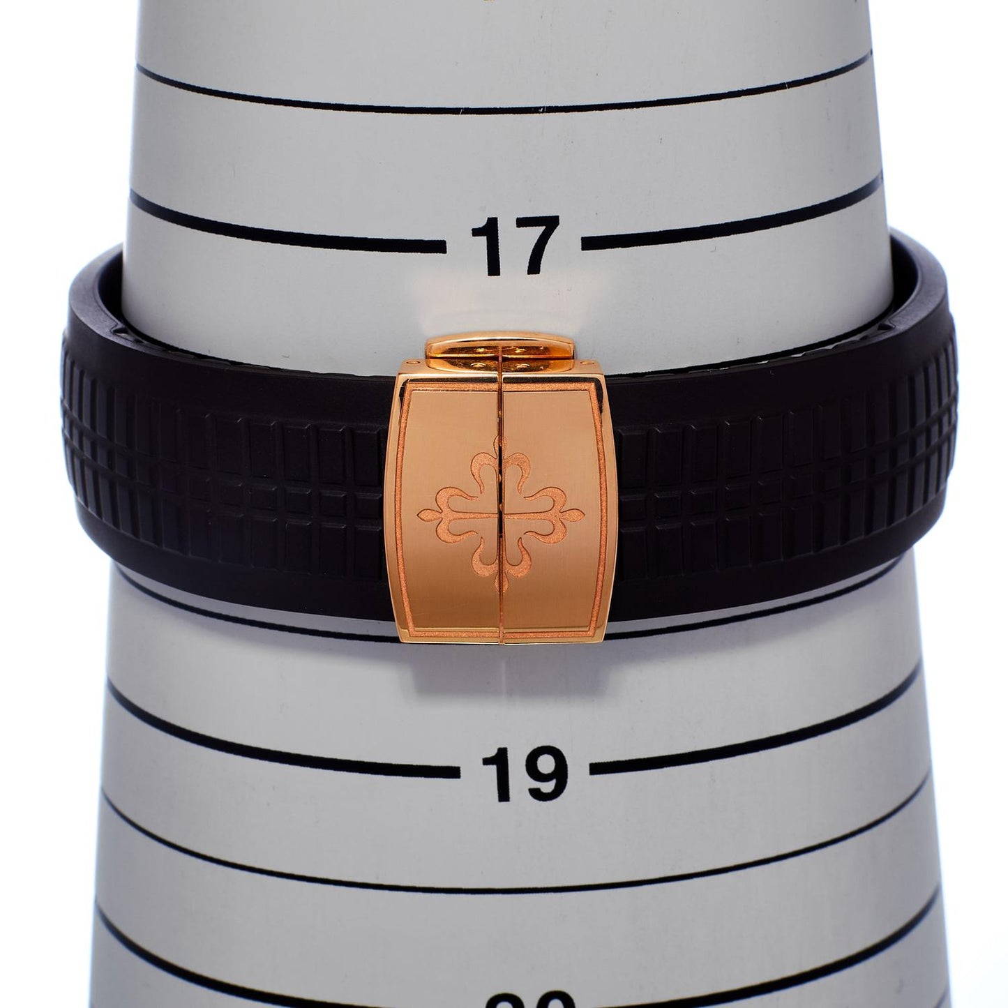 Pre-Owned Patek Philippe Aquanaut 5164R-001