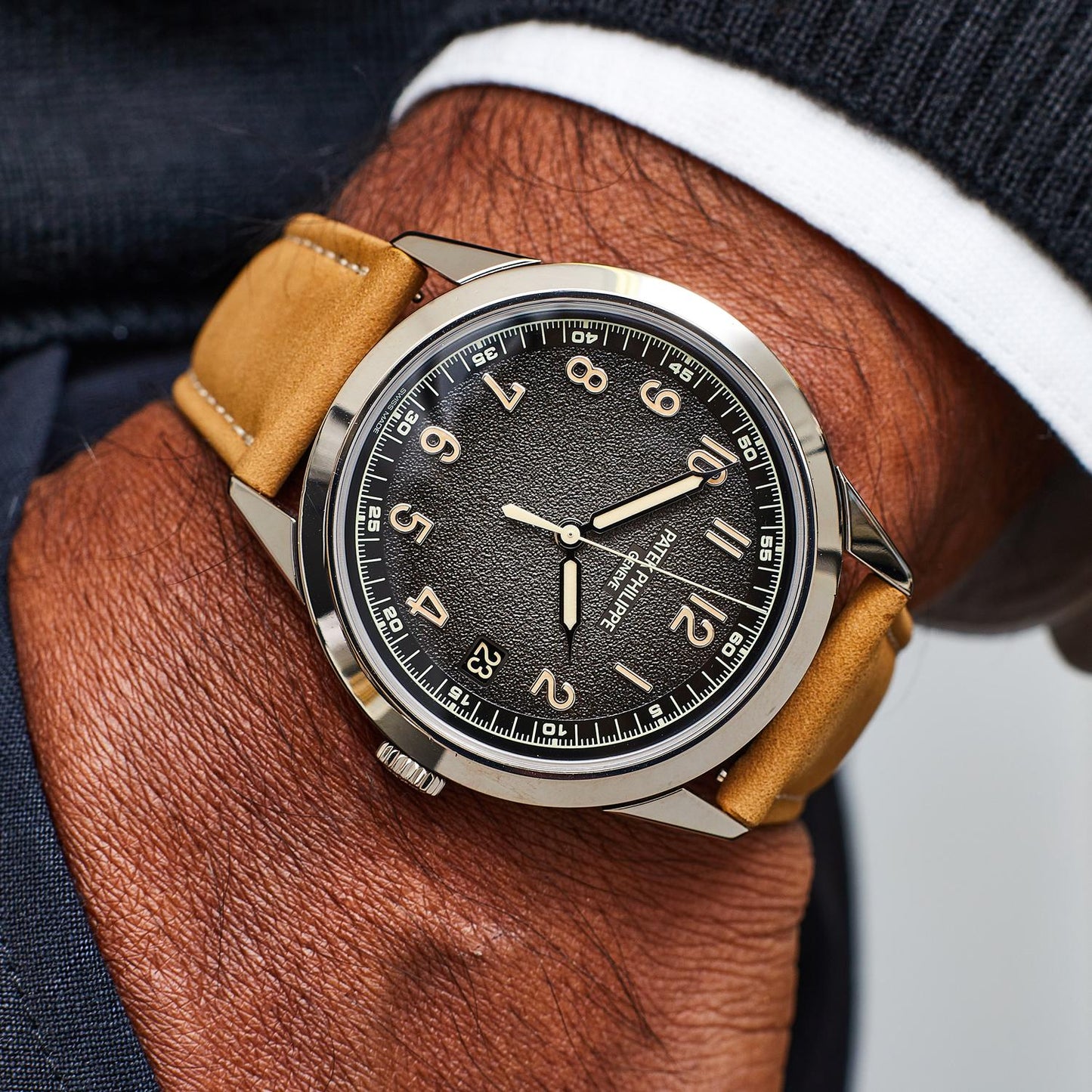 Pre-Owned Patek Philippe Calatrava 5226G-001