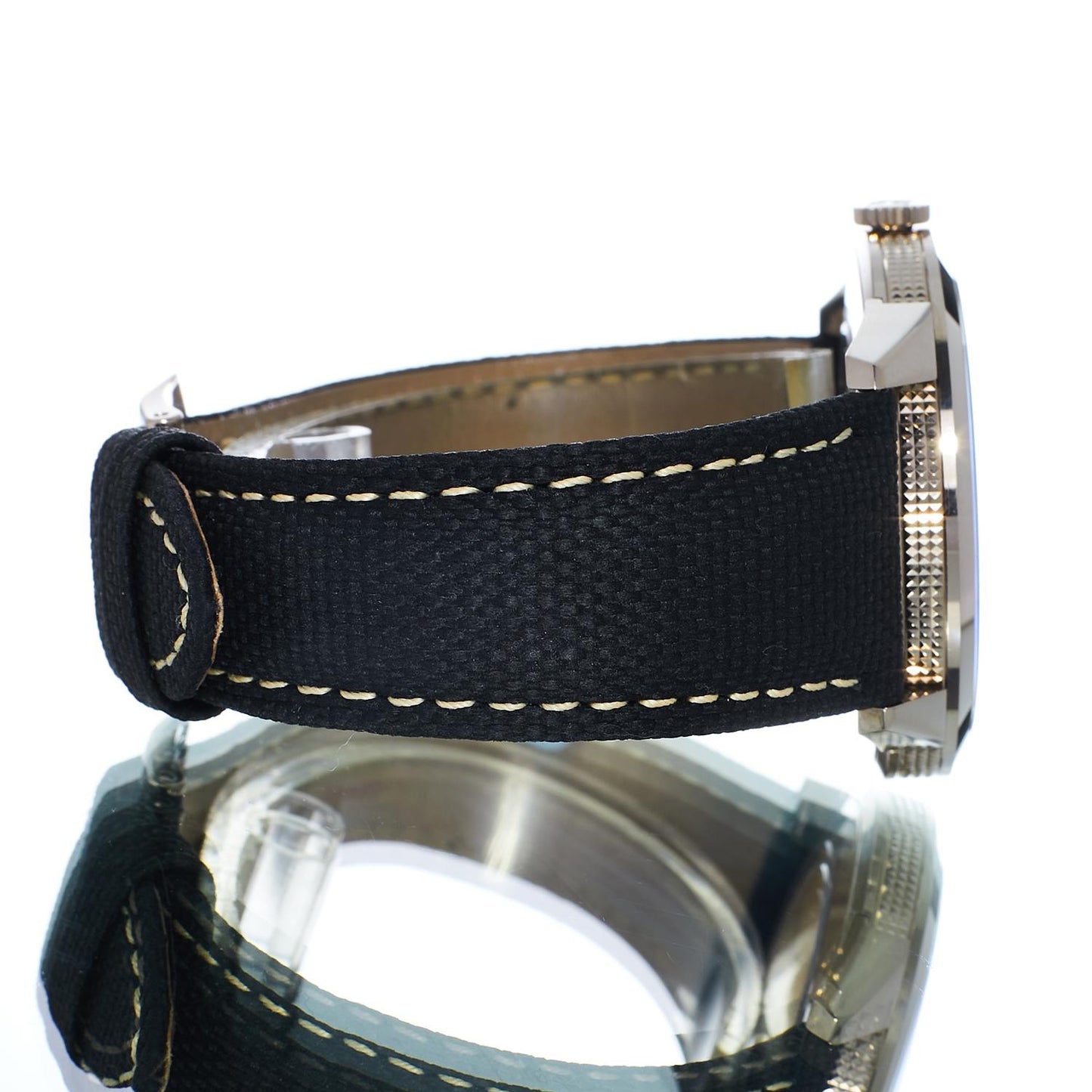 Pre-Owned Patek Philippe Calatrava 5226G-001