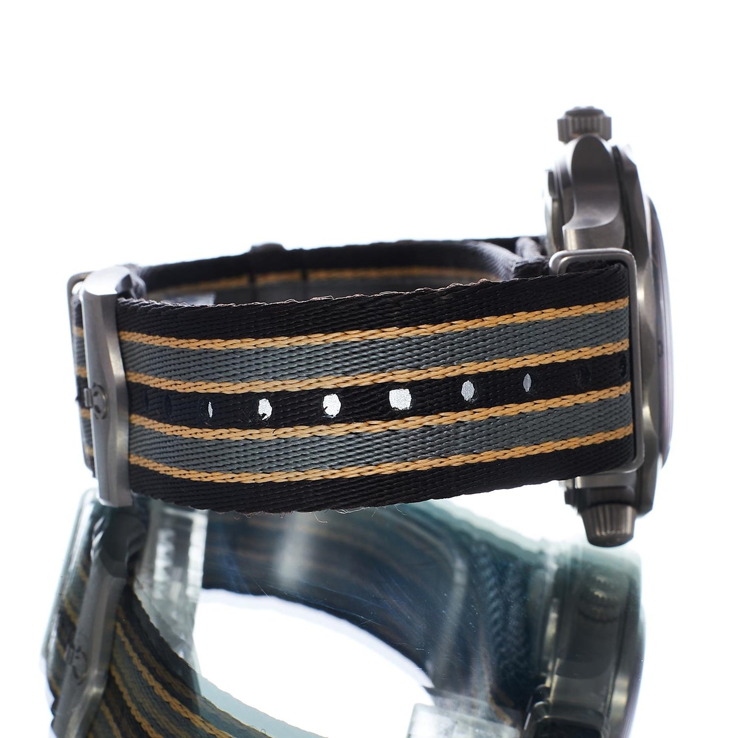 Pre-Owned Omega Seamaster Diver 300M 007 Edition 21092422001001