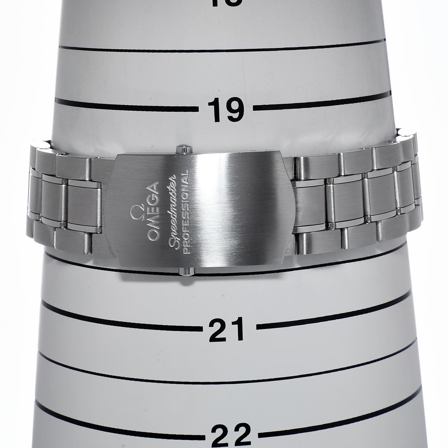 Pre-Owned Omega Speedmaster Professional Moonwatch Tintin 31130423001004