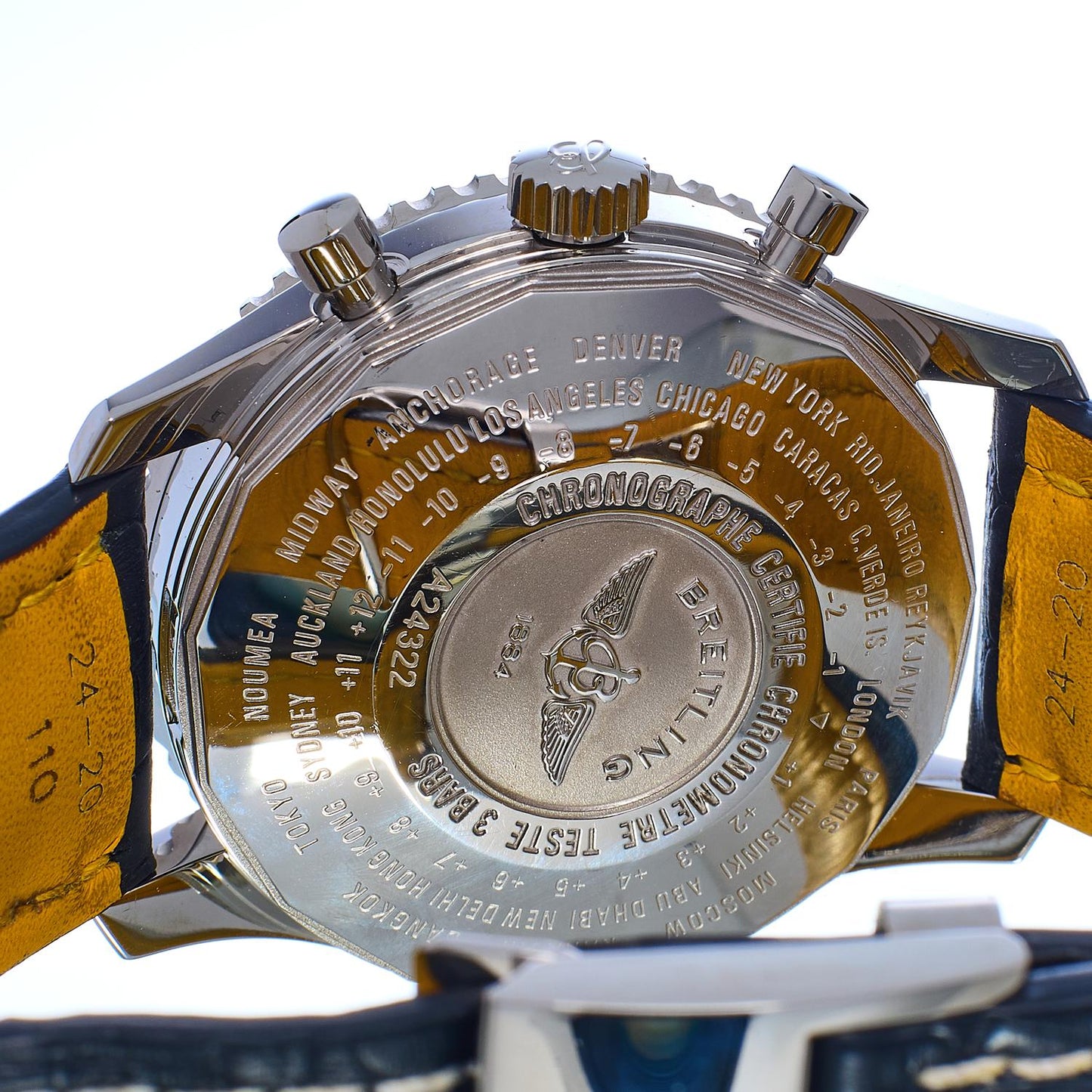 Pre-Owned Breitling Navitimer World A24322