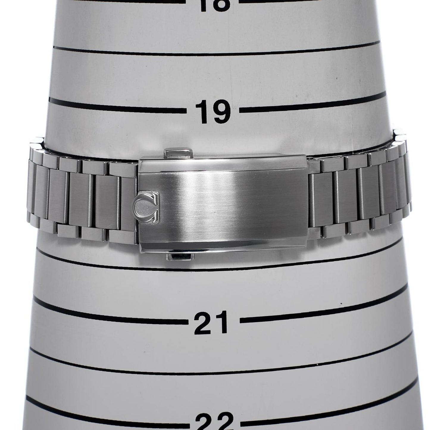Pre-Owned Omega Speedmaster '57  33210415110001