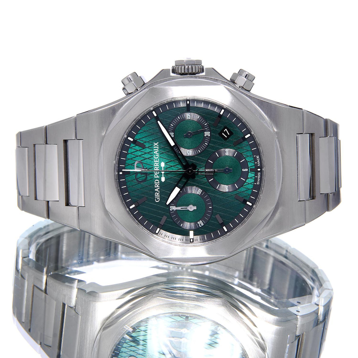 Pre-Owned Girard Perregaux Laureato Chronograph 81020
