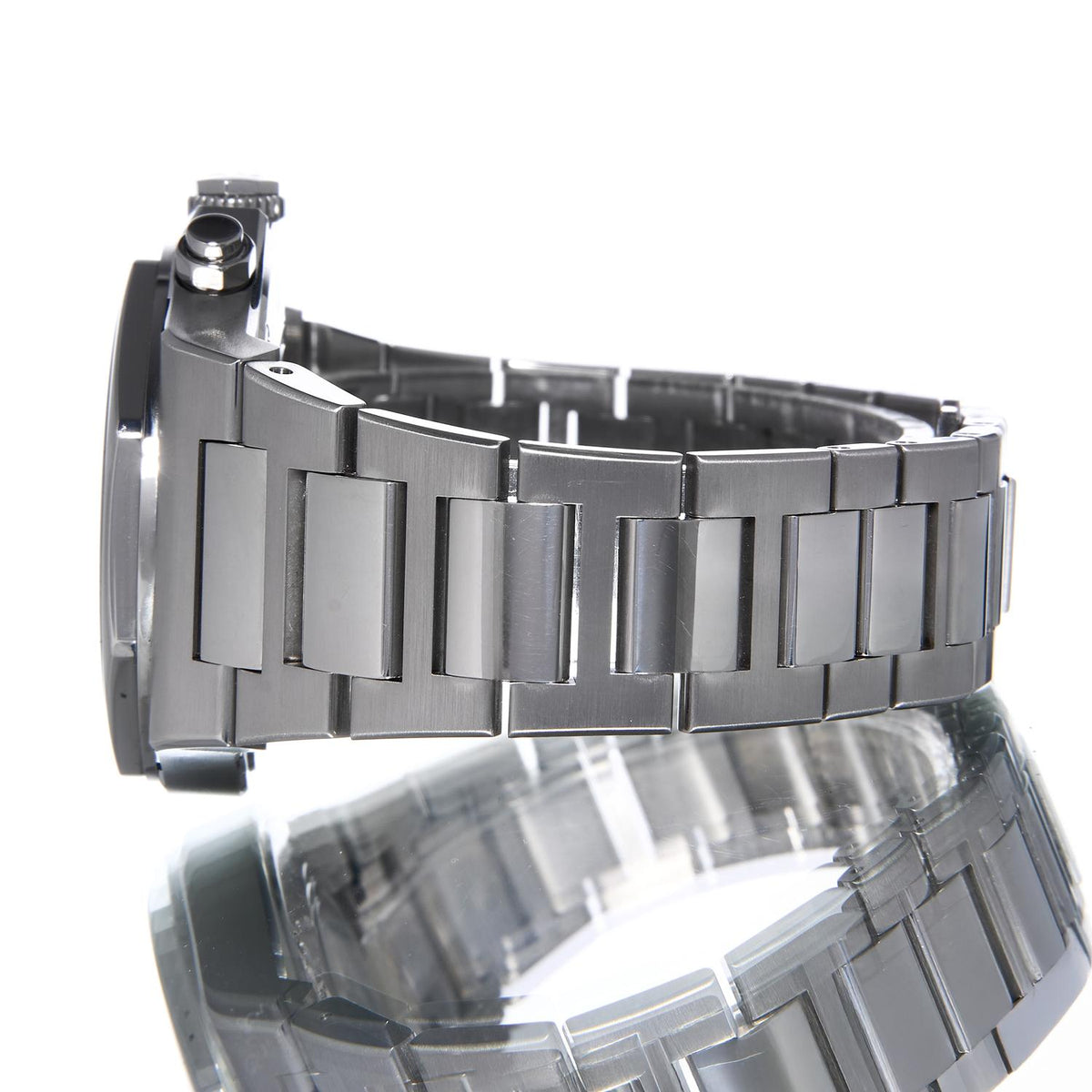 Pre-Owned Girard Perregaux Laureato Chronograph 81020