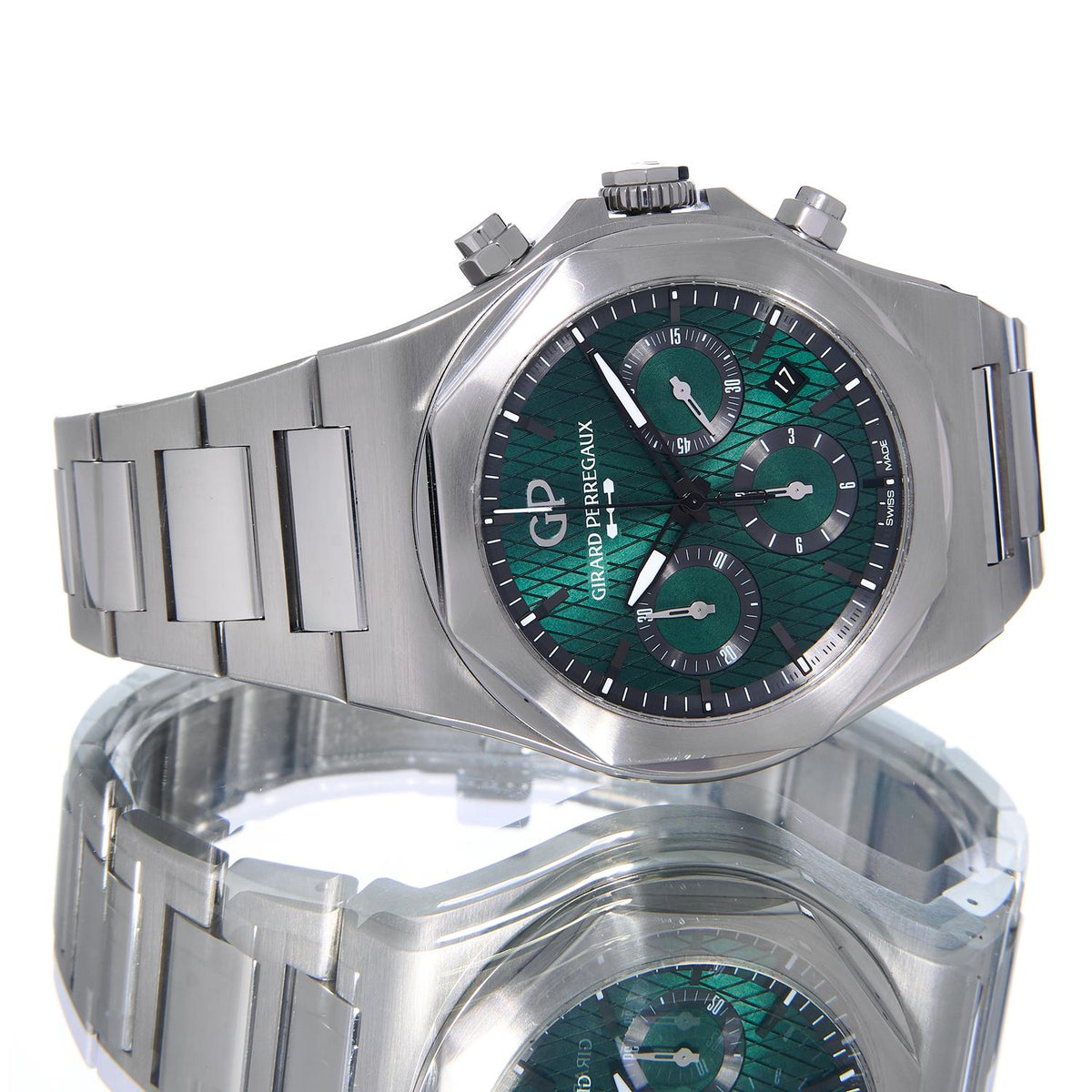 Pre-Owned Girard Perregaux Laureato Chronograph 81020