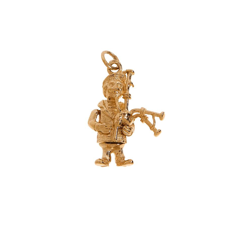 Pre-Owned 9ct Gold Scotsman Playing Bagpipe Charm