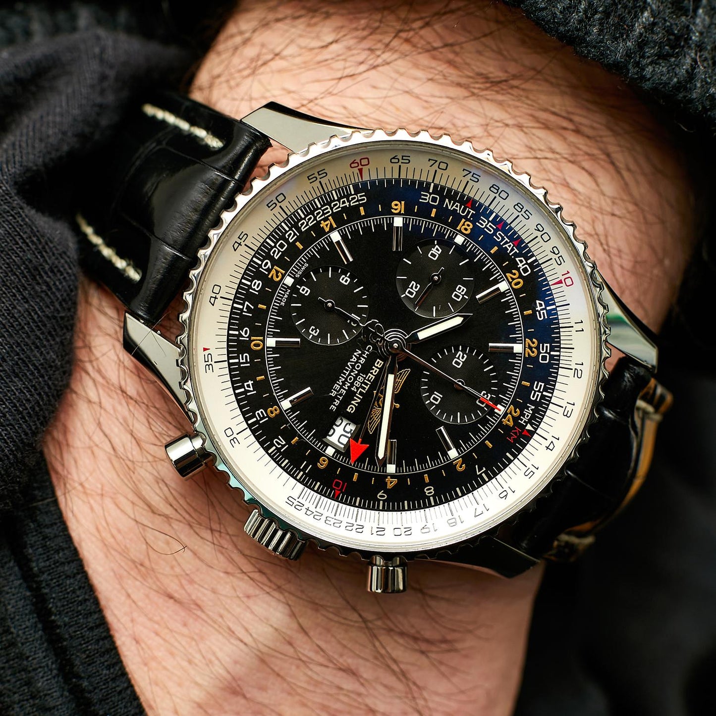 Pre-Owned Breitling Navitimer World A24322