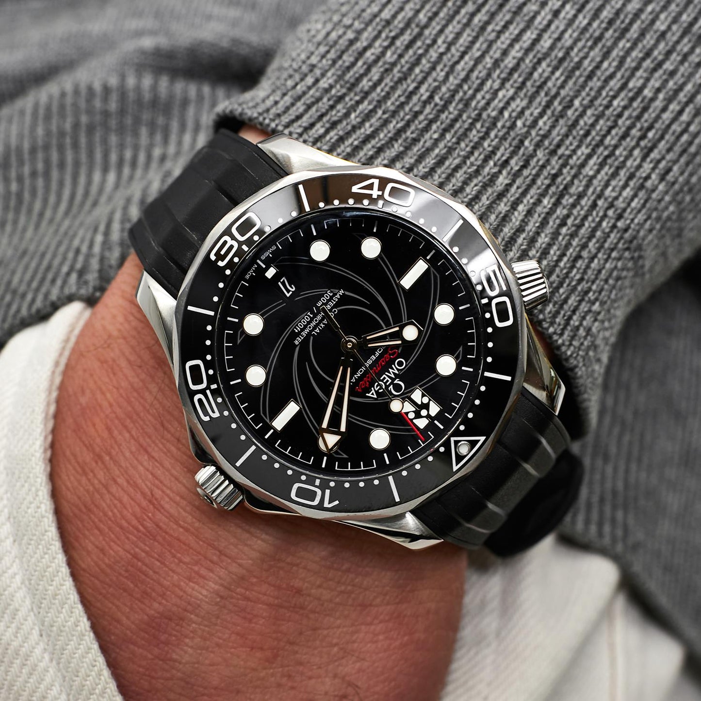 Pre-Owned Omega Seamaster 300M 21022422001004